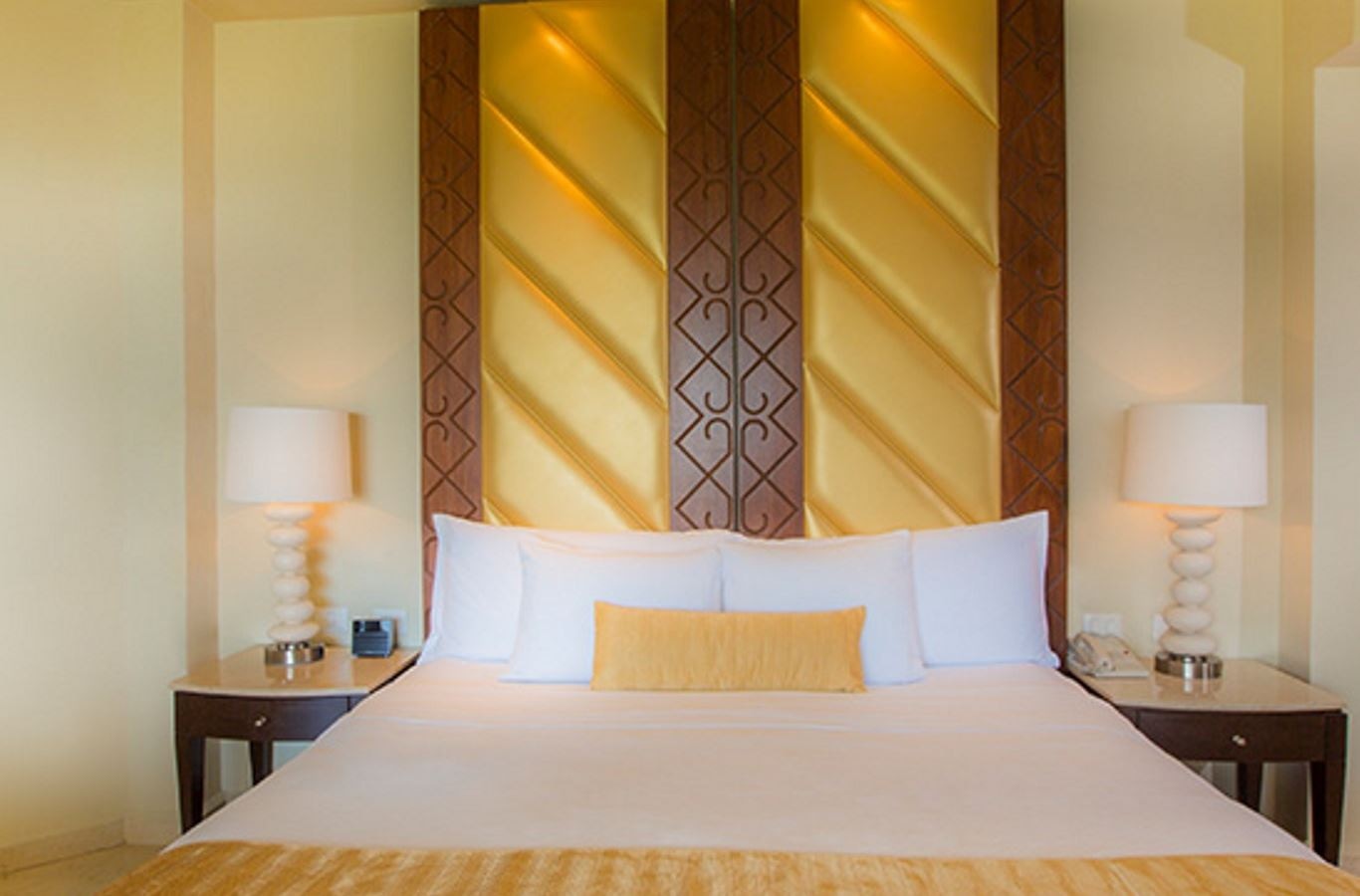 rooms-superior-deluxe-ocean-view