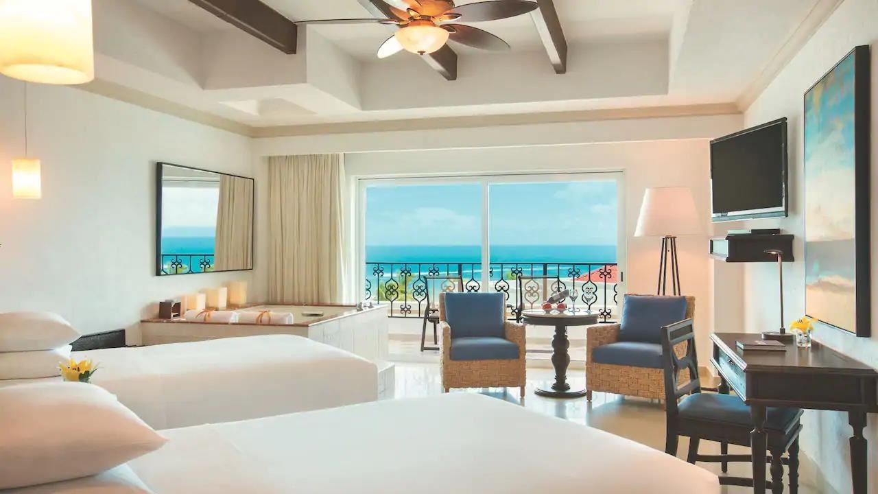 rooms-ocean-front-junior-suite
