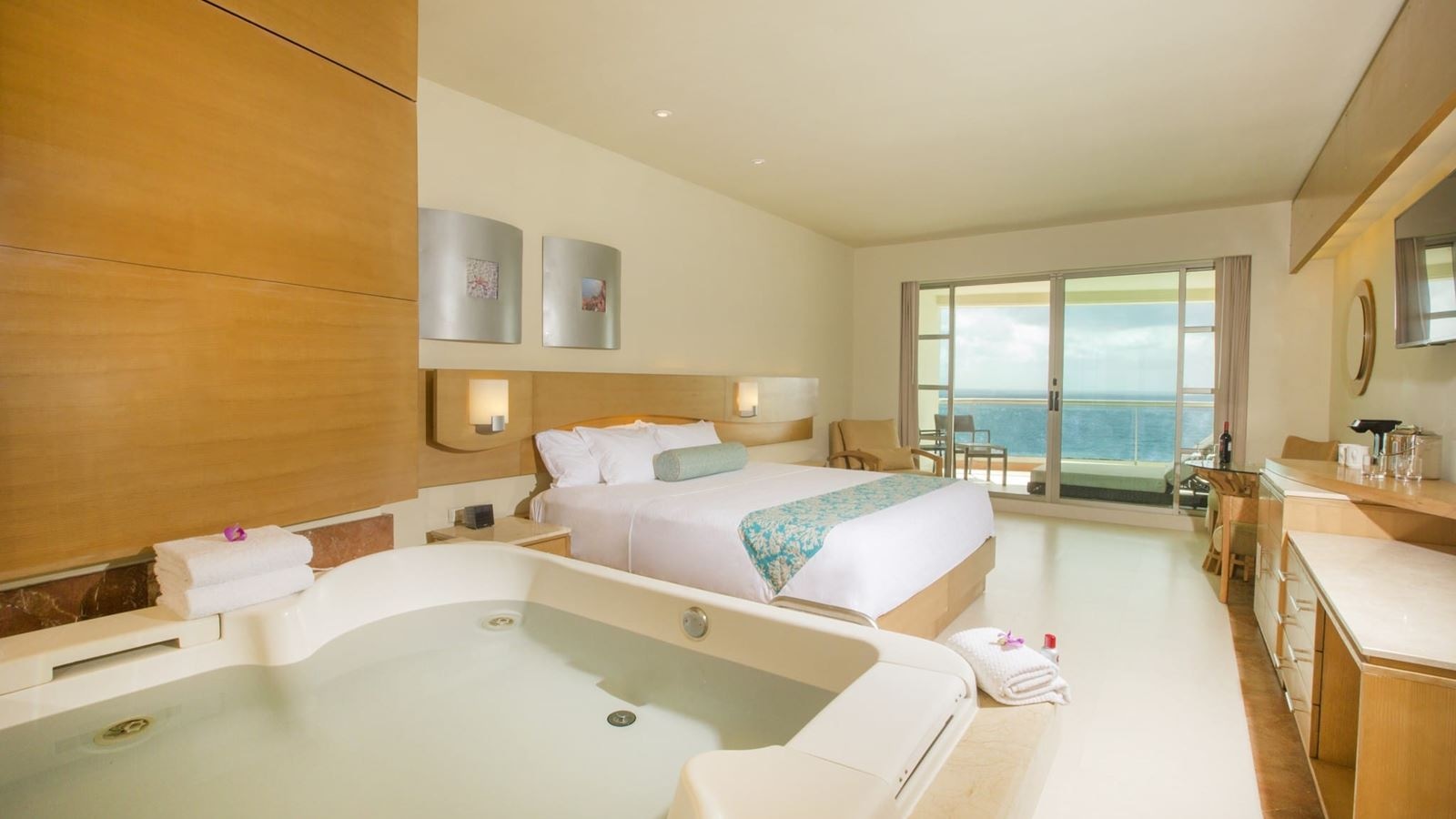 rooms-superior-deluxe-ocean-view