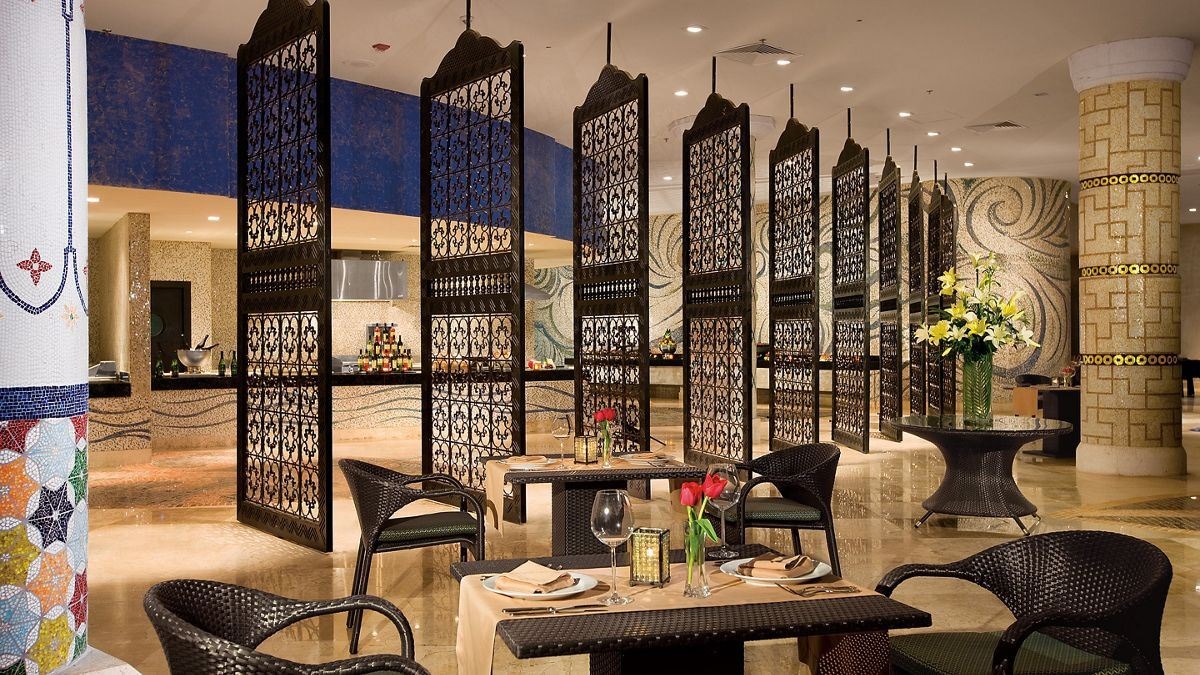 restaurants-world-café