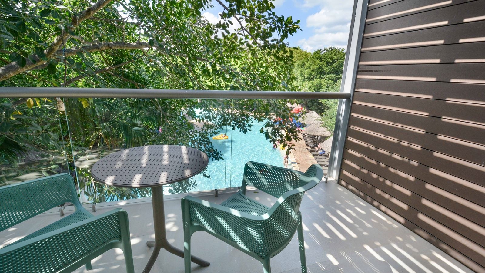 rooms-signature-eco-family-penthouse