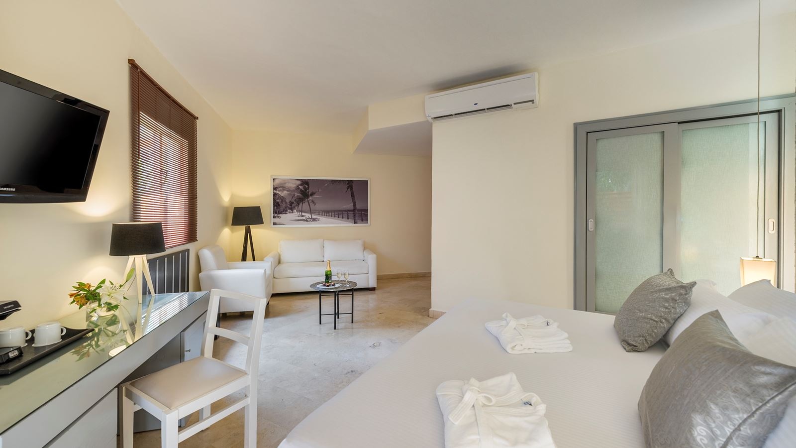 rooms-junior-suite-honeymoon-privelege