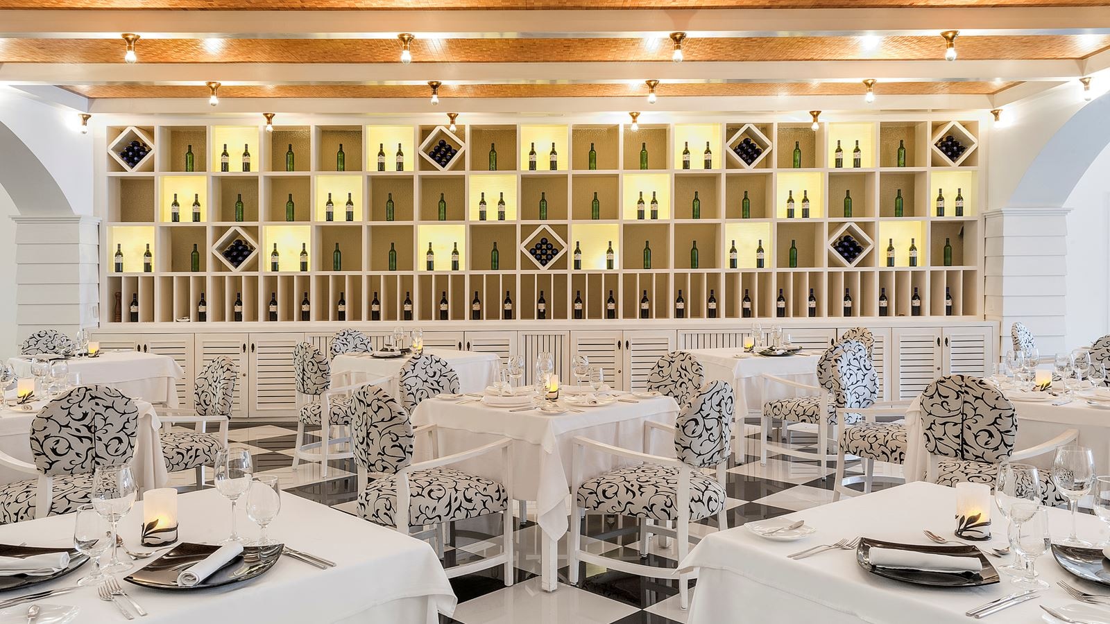 restaurants-blue-moon