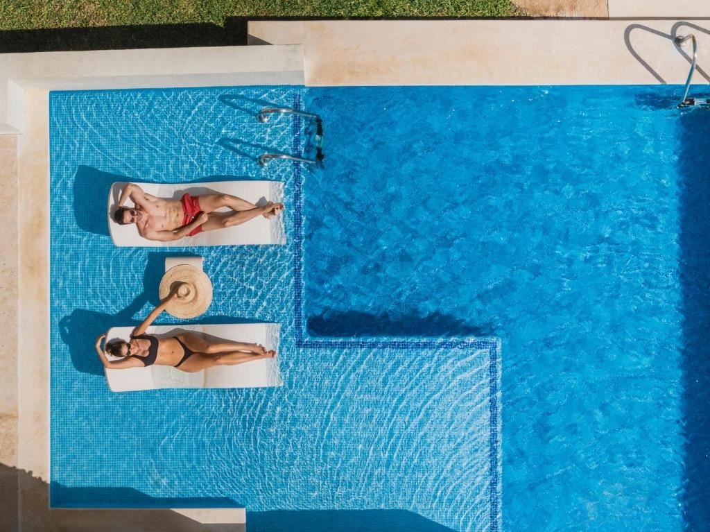 rooms-villa-ocean-front-swim-out