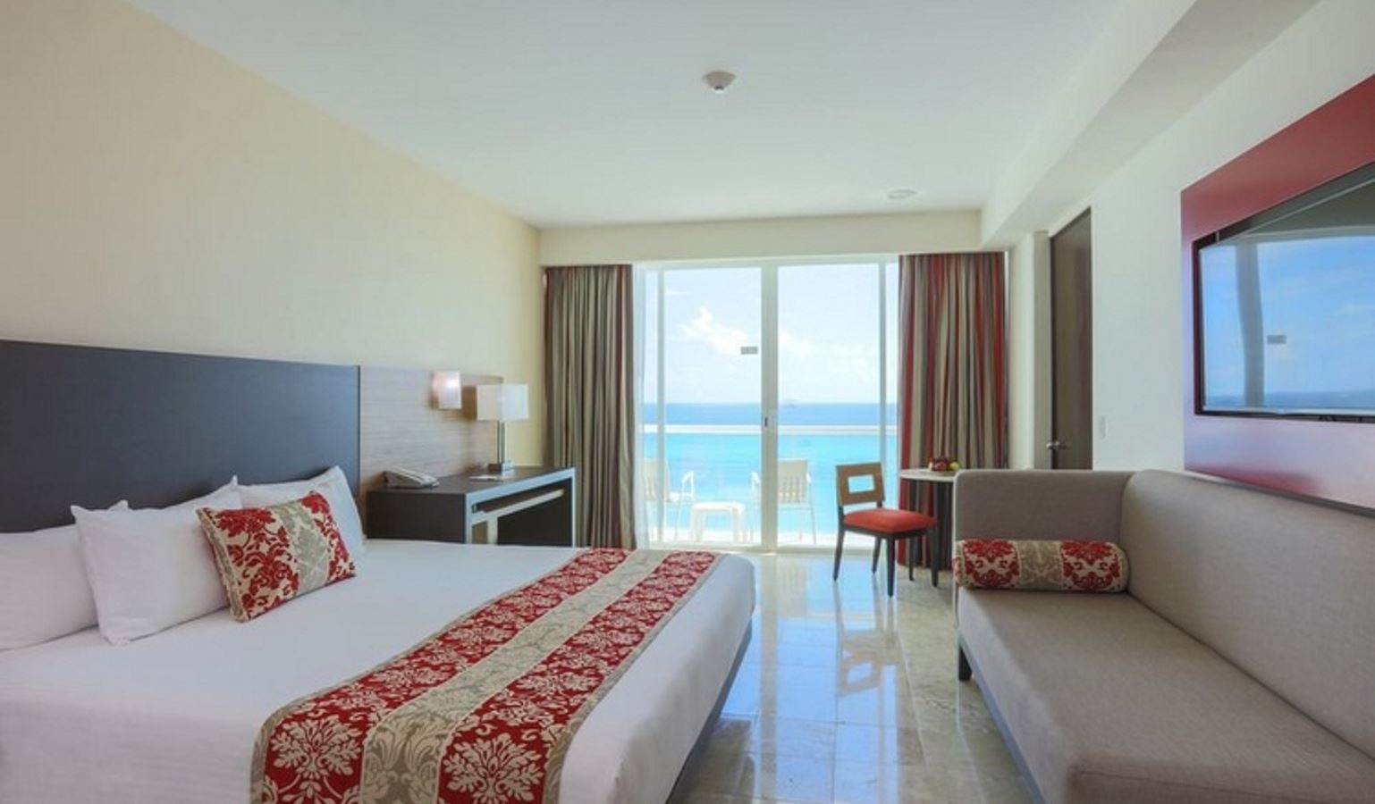 rooms-krystal-club-ocean-view