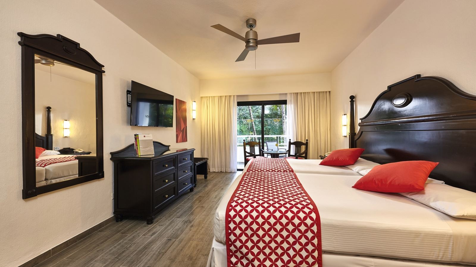 rooms-standard-room-handicapped