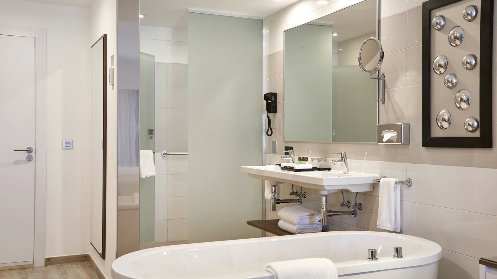 rooms-junior-suite-courtyard-view