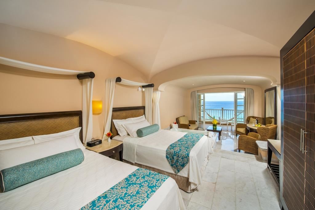rooms-ocean-front-suite