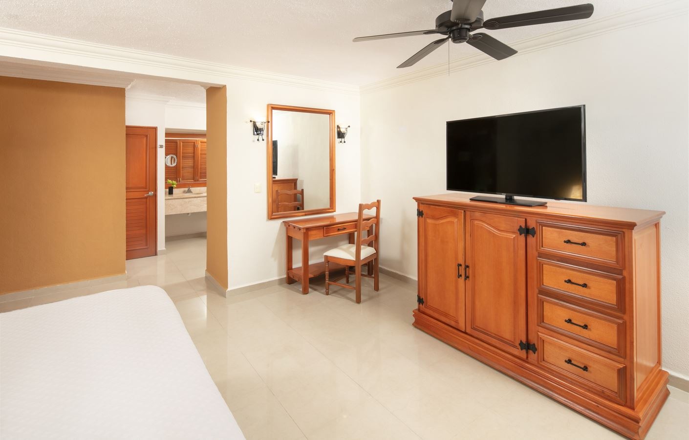 rooms-luxury-junior-suite