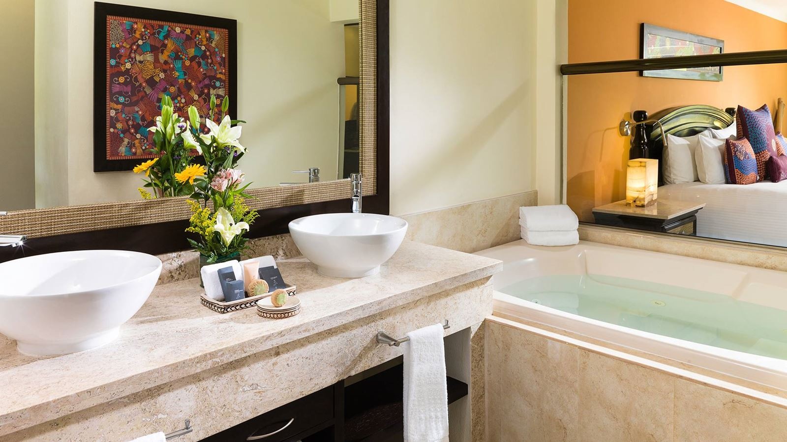 rooms-luxury-junior-suite