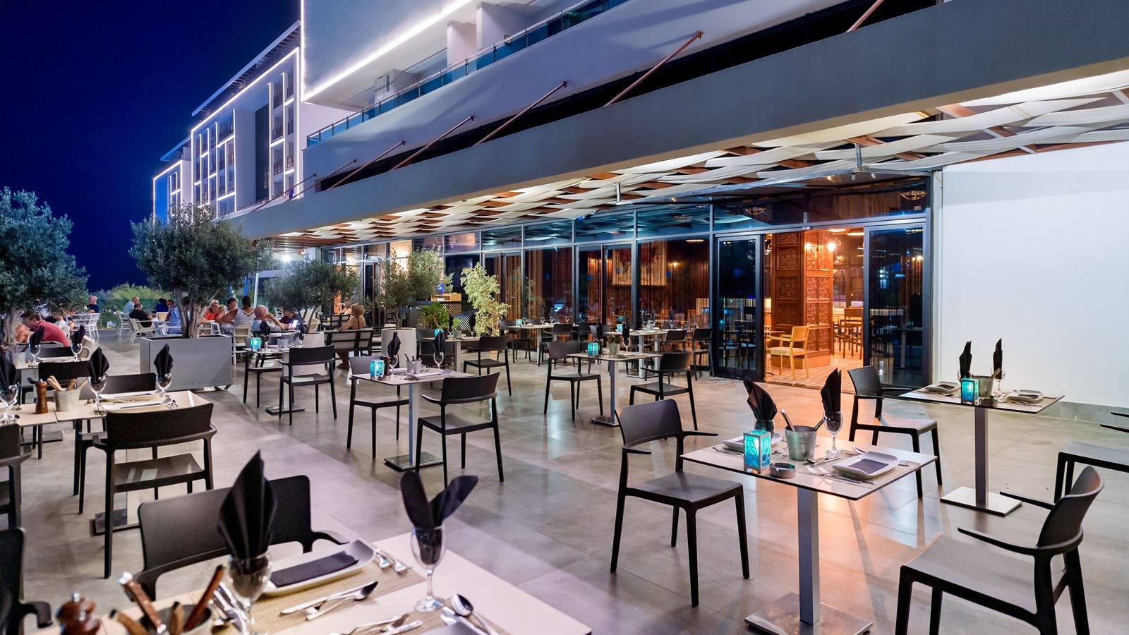 restaurants-joe-s-grill-a-la-carte-restaurant