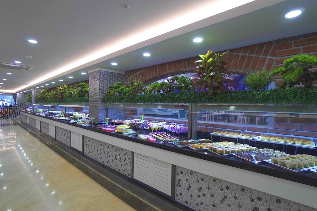 restaurants-palace-restaurant