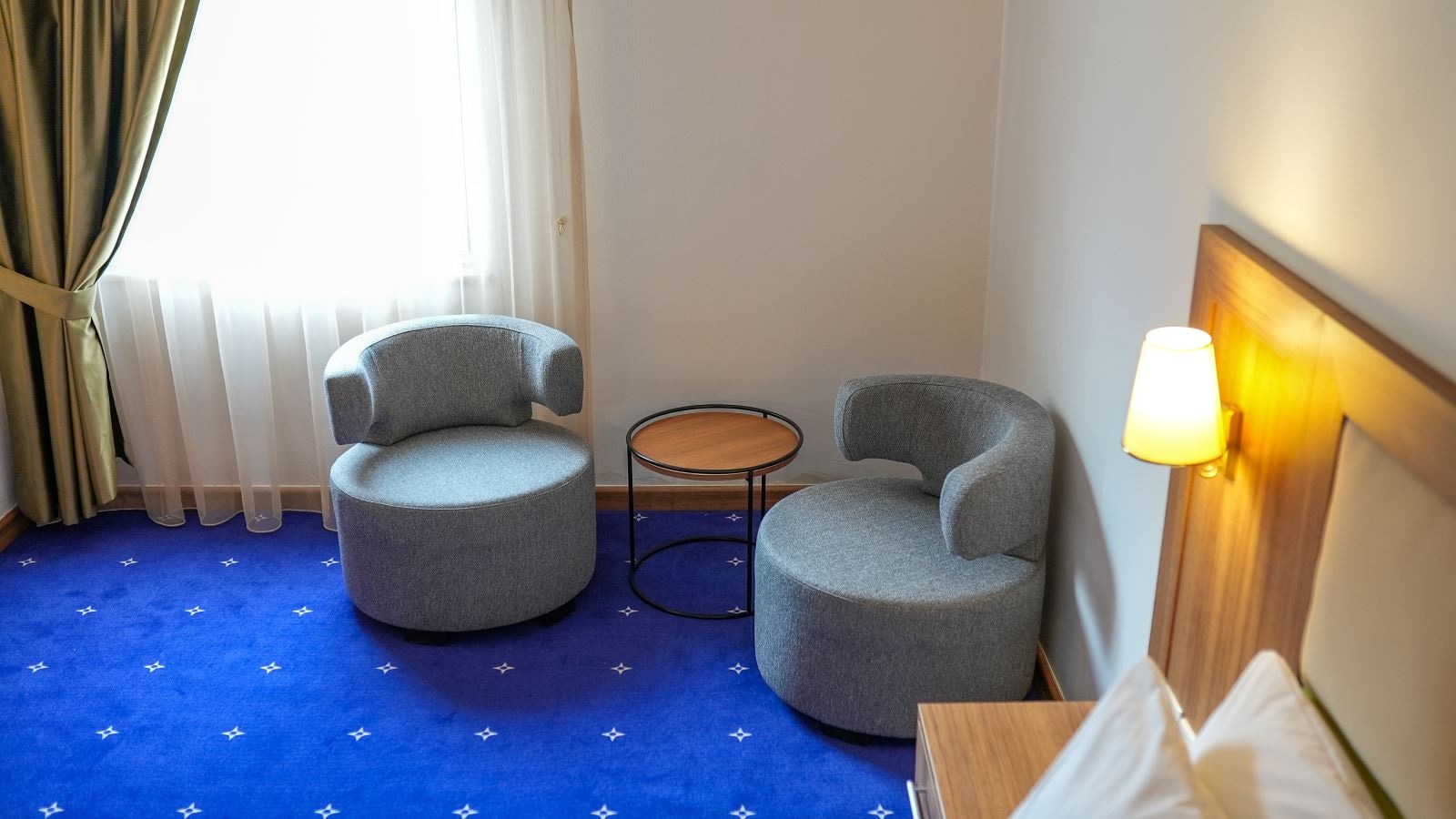 rooms-junior-suit-oda