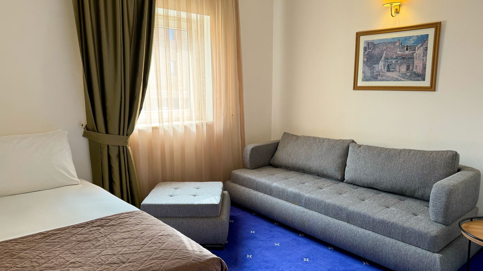 rooms-junior-suit-oda