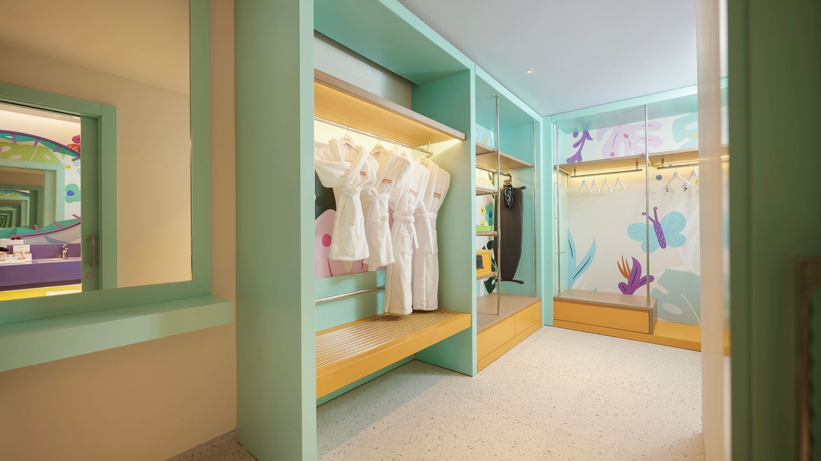 rooms-themed-junior-suite