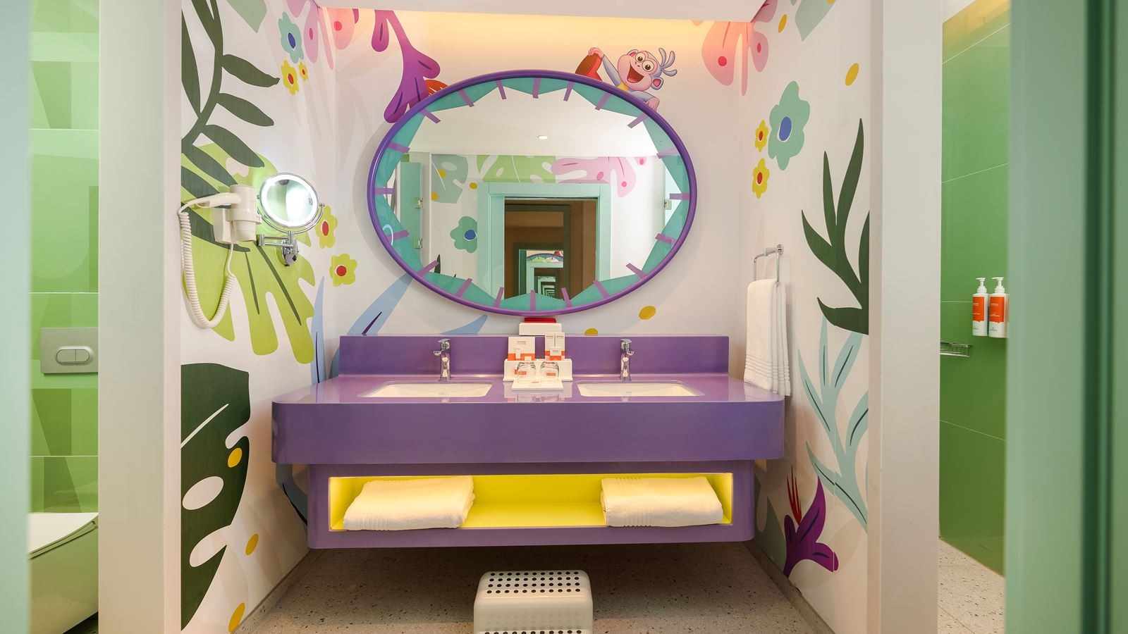 rooms-themed-junior-suite