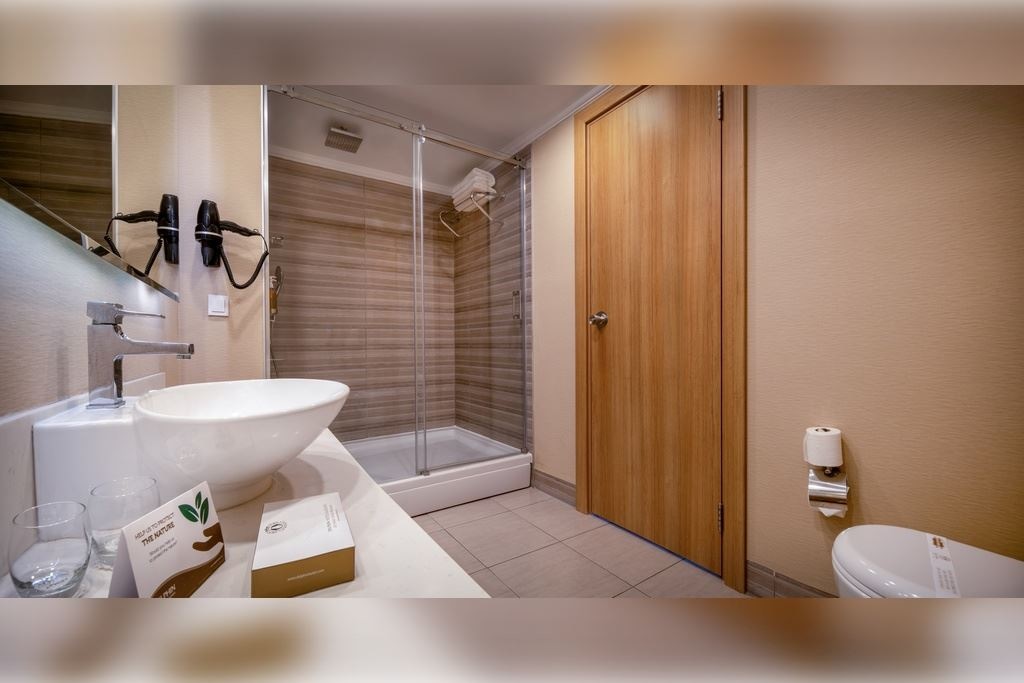 rooms-junior-suite-sea-side-view