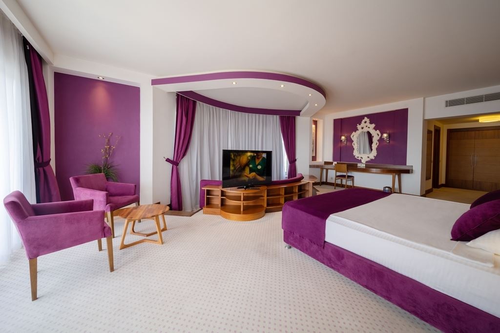 rooms-hotel-suite-room