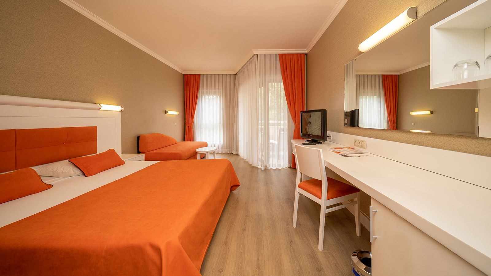 rooms-hotel-superior-room-roh