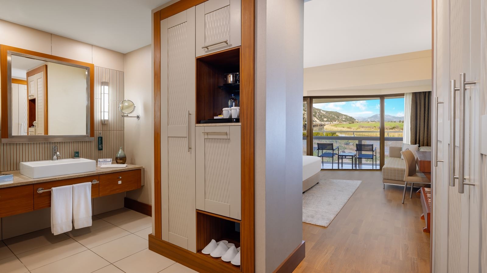 rooms-guest-room-river-view