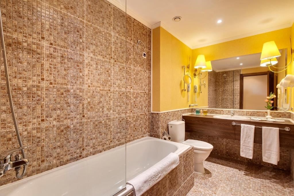 rooms-1-bedroom-standard-apartment-balcony-or-terrace