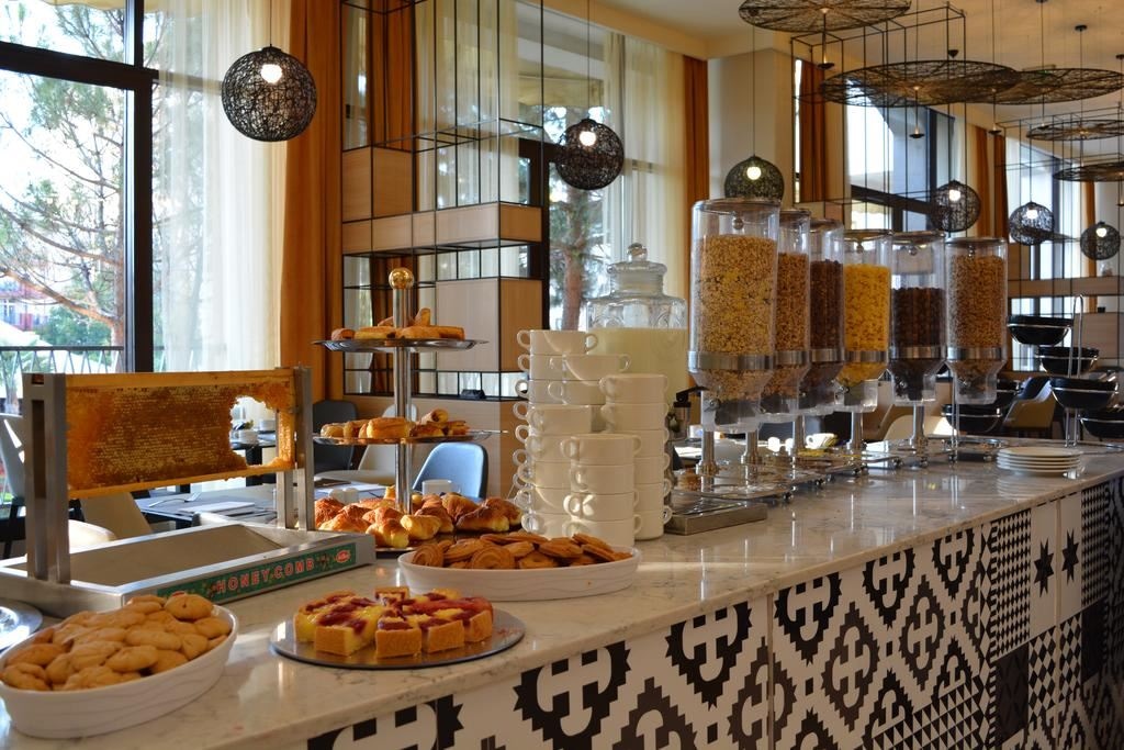 restaurants-restaurants