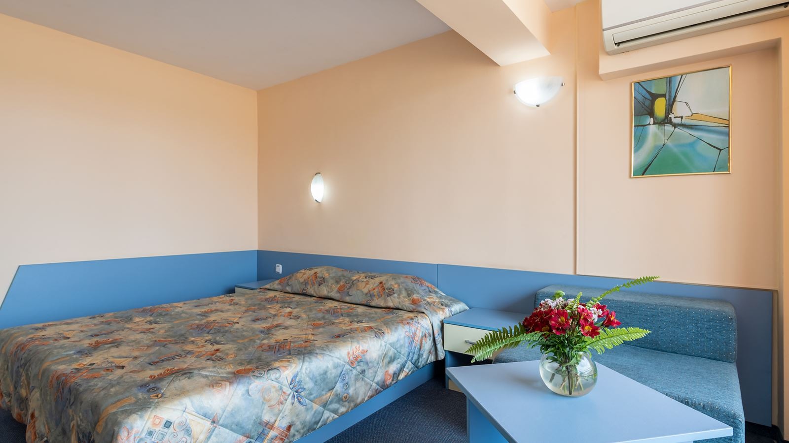 rooms-single-room-sea-side