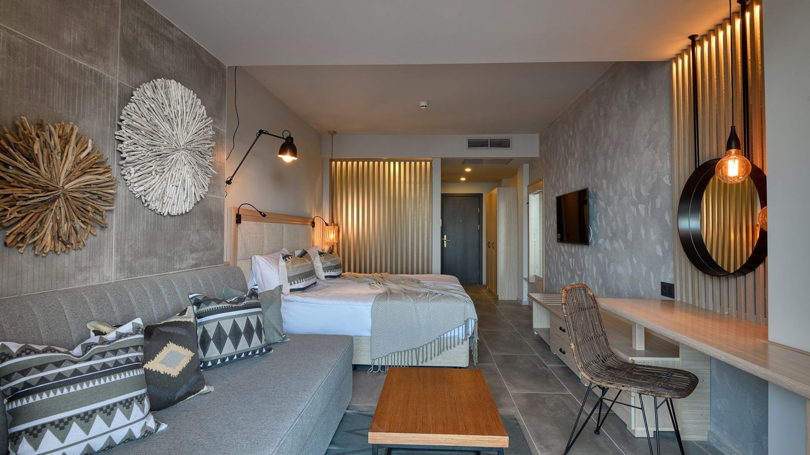 rooms-double-room-land-view