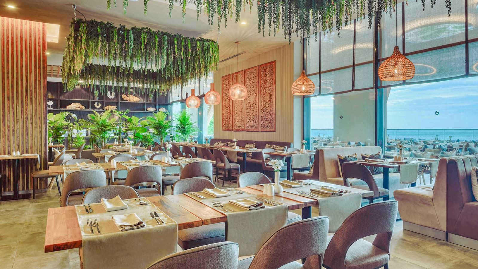 restaurants-vistamar-main-restaurant