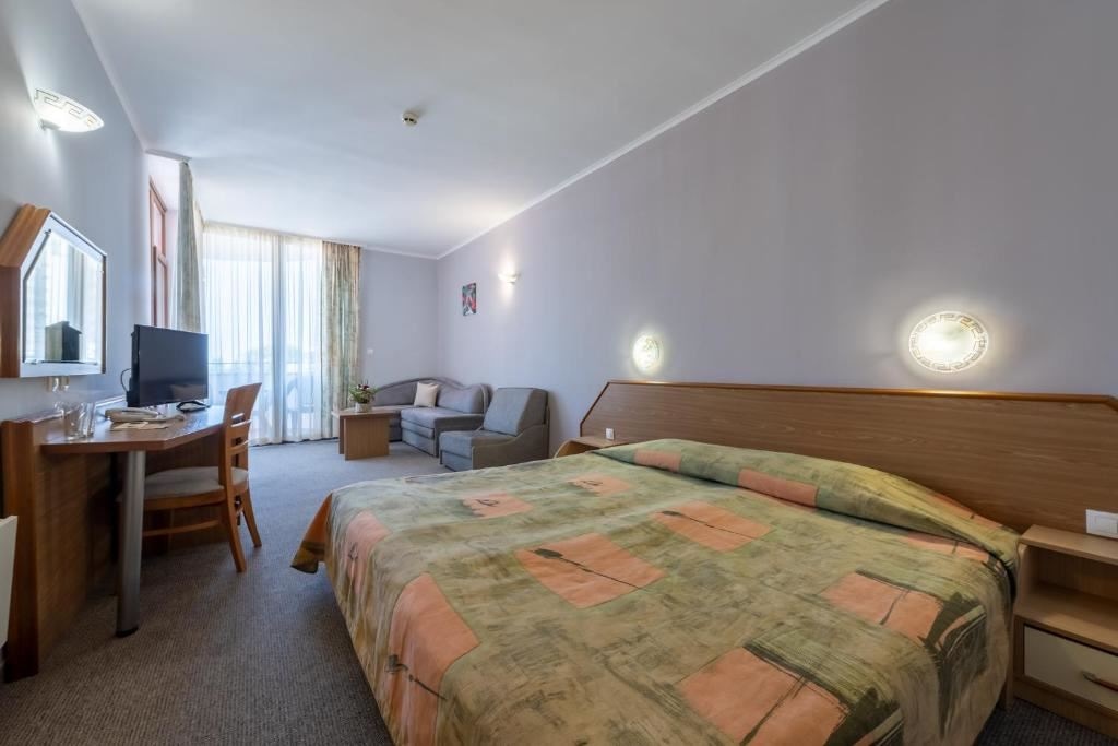 rooms-double-comfort-room