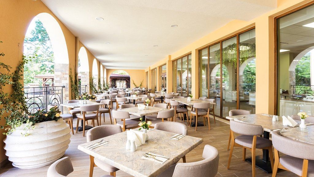 restaurants-buffet-restaurant