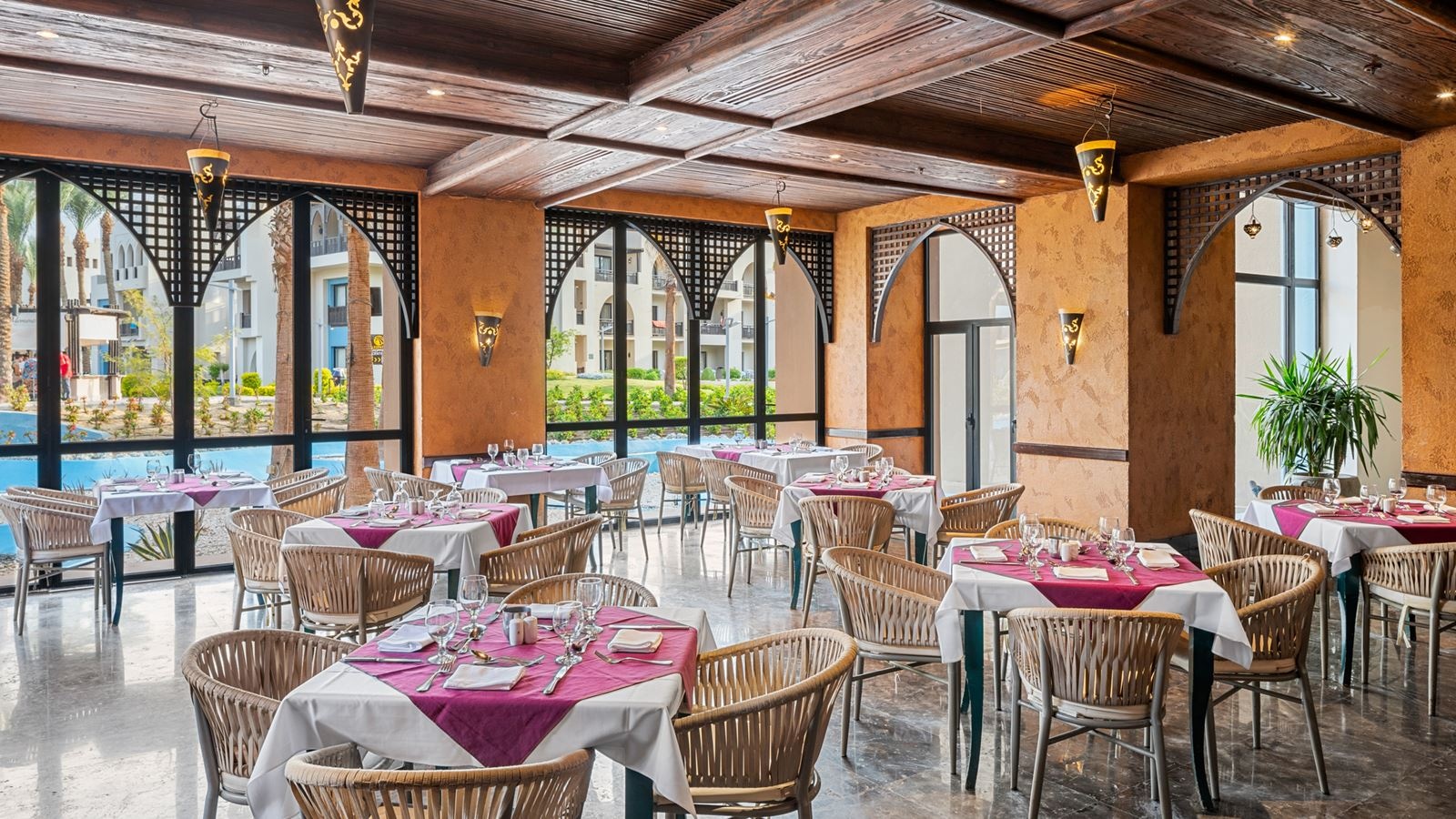 restaurants-souq-al-hana-restaurant