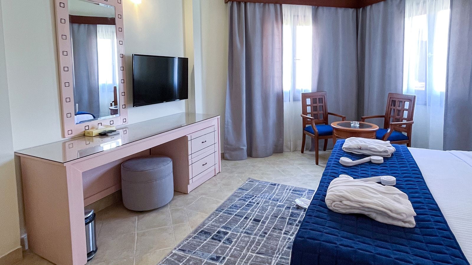 rooms-family-bungalow-room