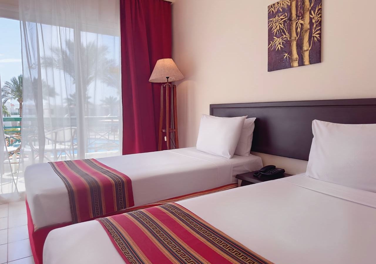 rooms-standard-room-garden-view