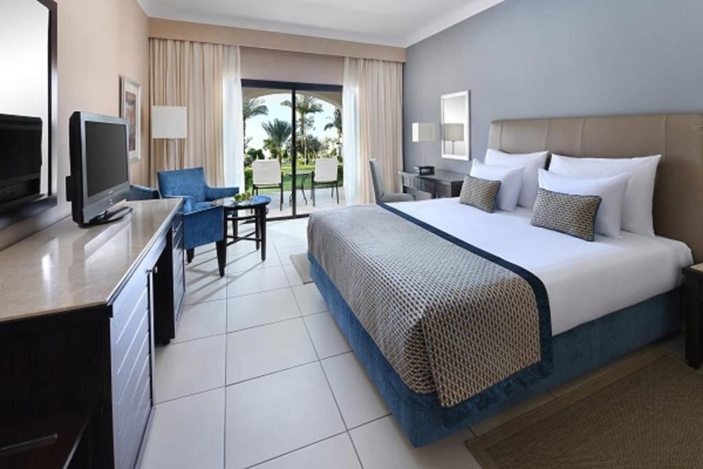 rooms-deluxe-family-garden-view-room