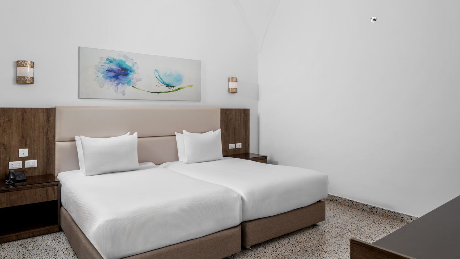 rooms-family-deluxe-garden-view-room