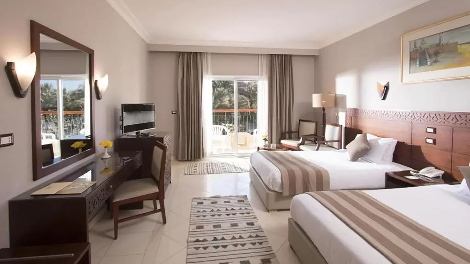 rooms-regal-deluxe-pool-view-room