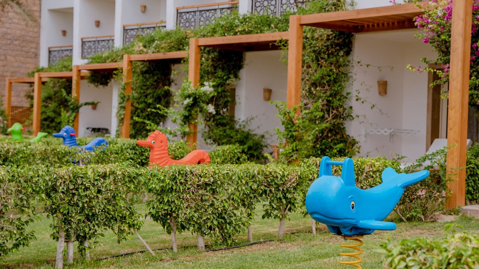 rooms-family-deluxe-room