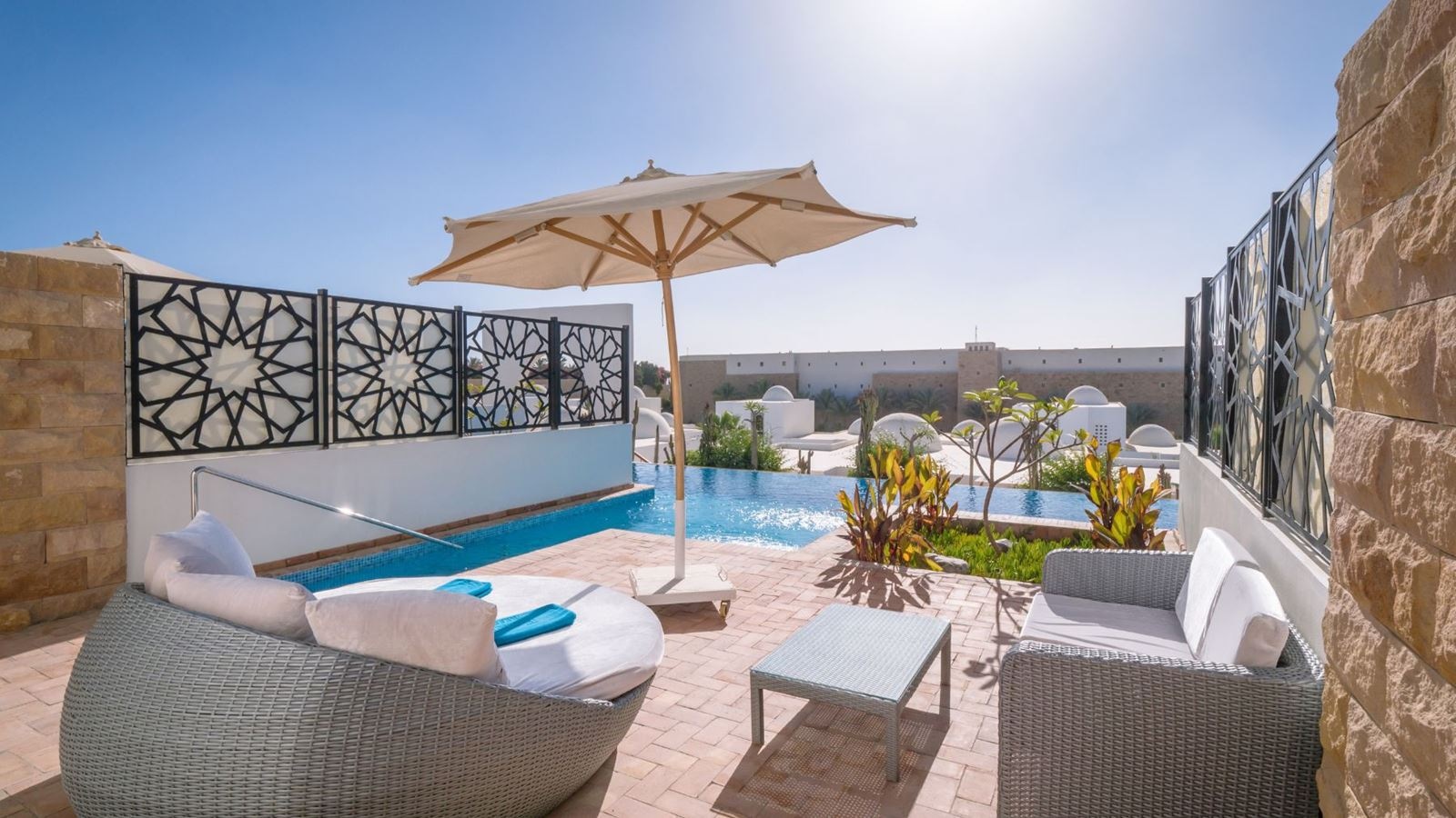 rooms-swim-up-villa-1-bedroom