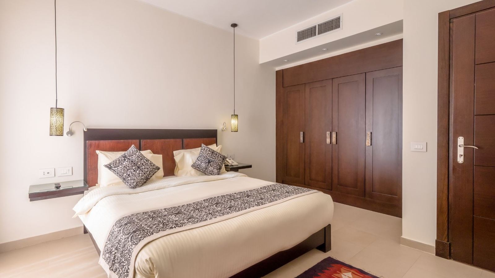 rooms-swim-up-villa-1-bedroom