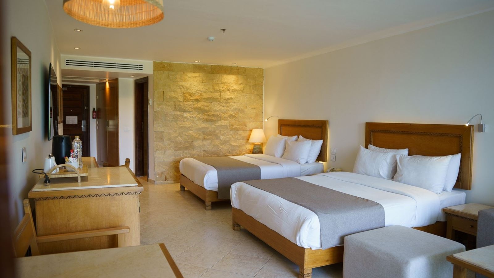 rooms-swim-up-villa-1-bedroom