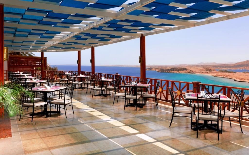restaurants-restaurants