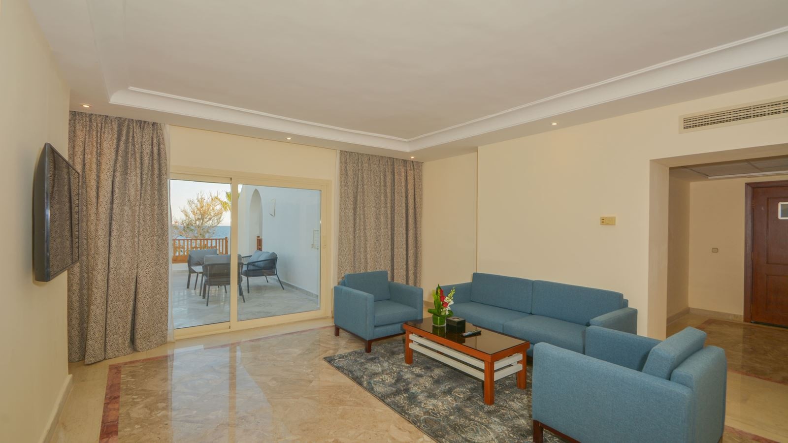 rooms-royal-suite-1-bed-room