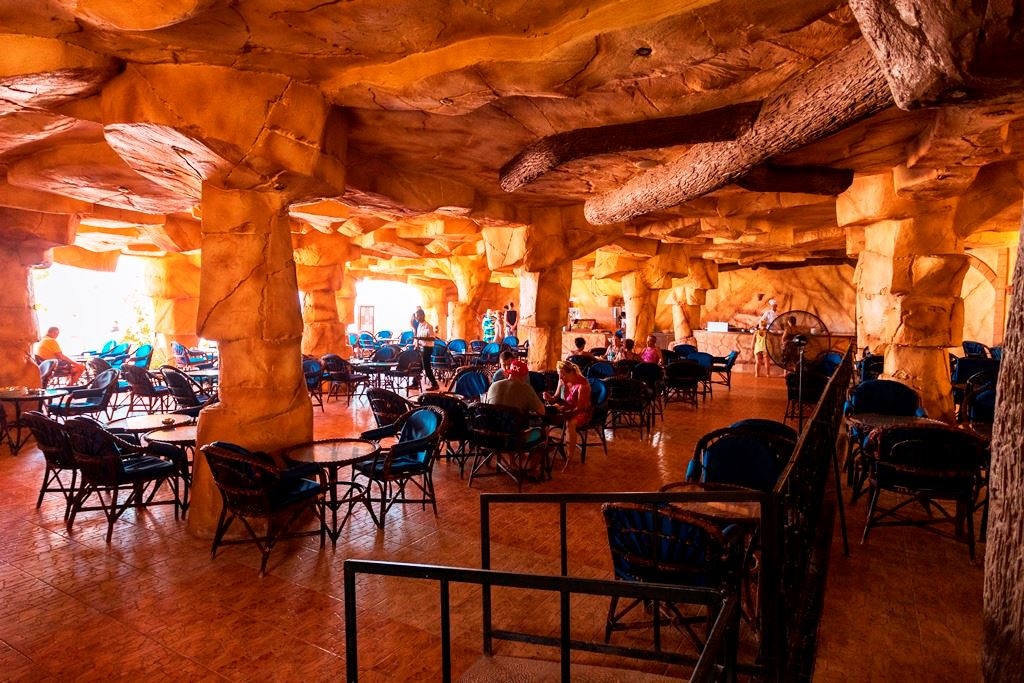 restaurants-fantazia-main-restaurant