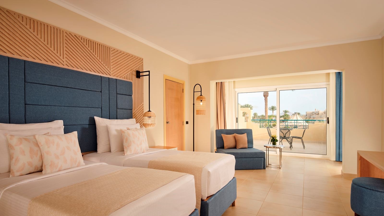 rooms-standard-garden--pool-view-room