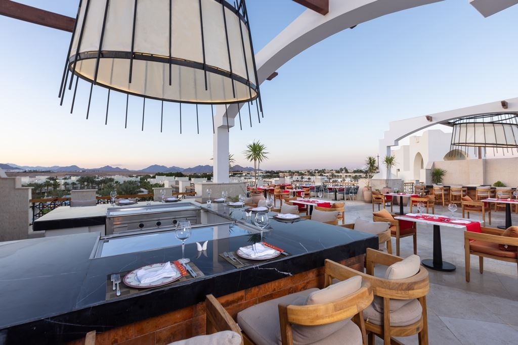 restaurants-sky-lounge