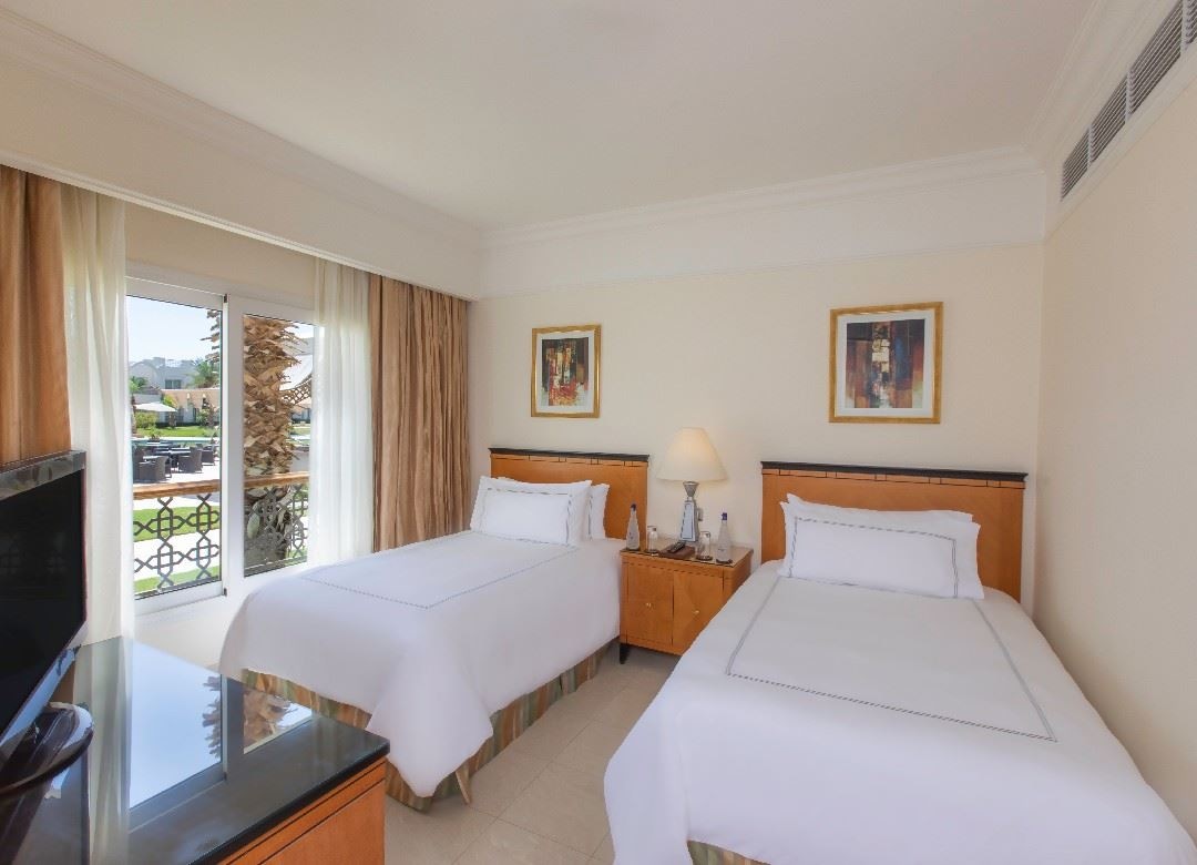 rooms-family-room-aqua