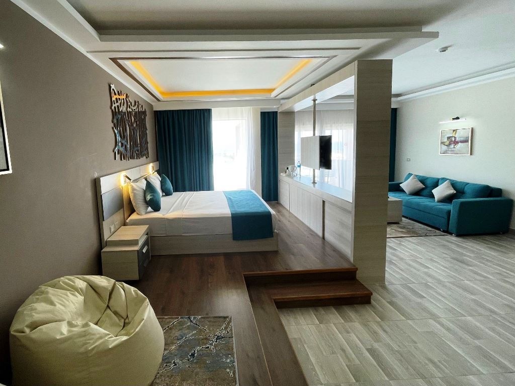 rooms-executive-suite-sea-front