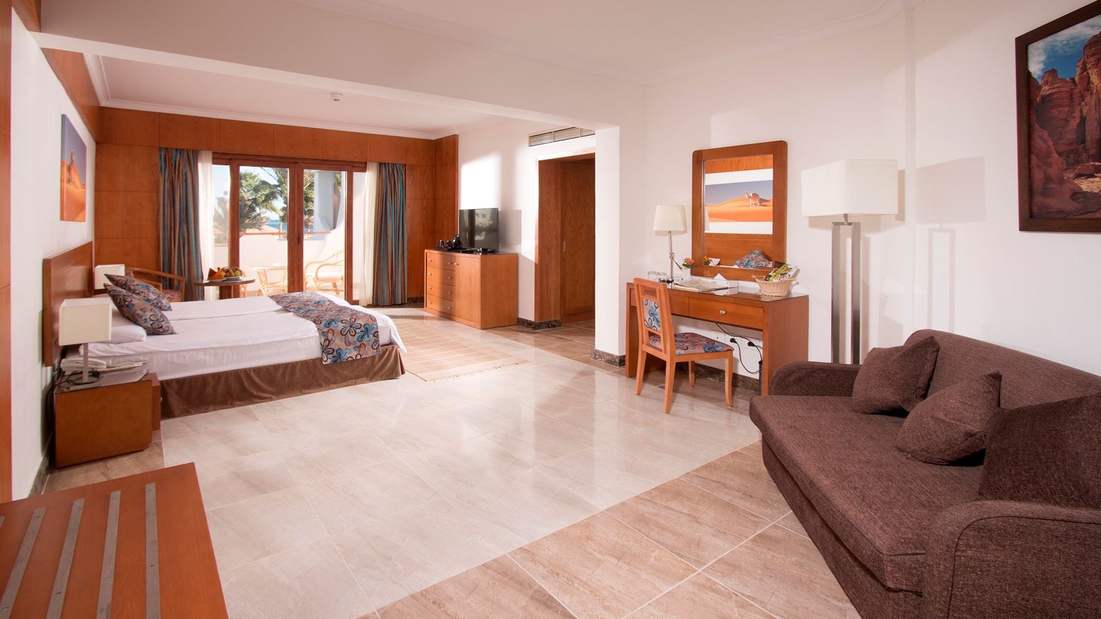 rooms-family-sea-side