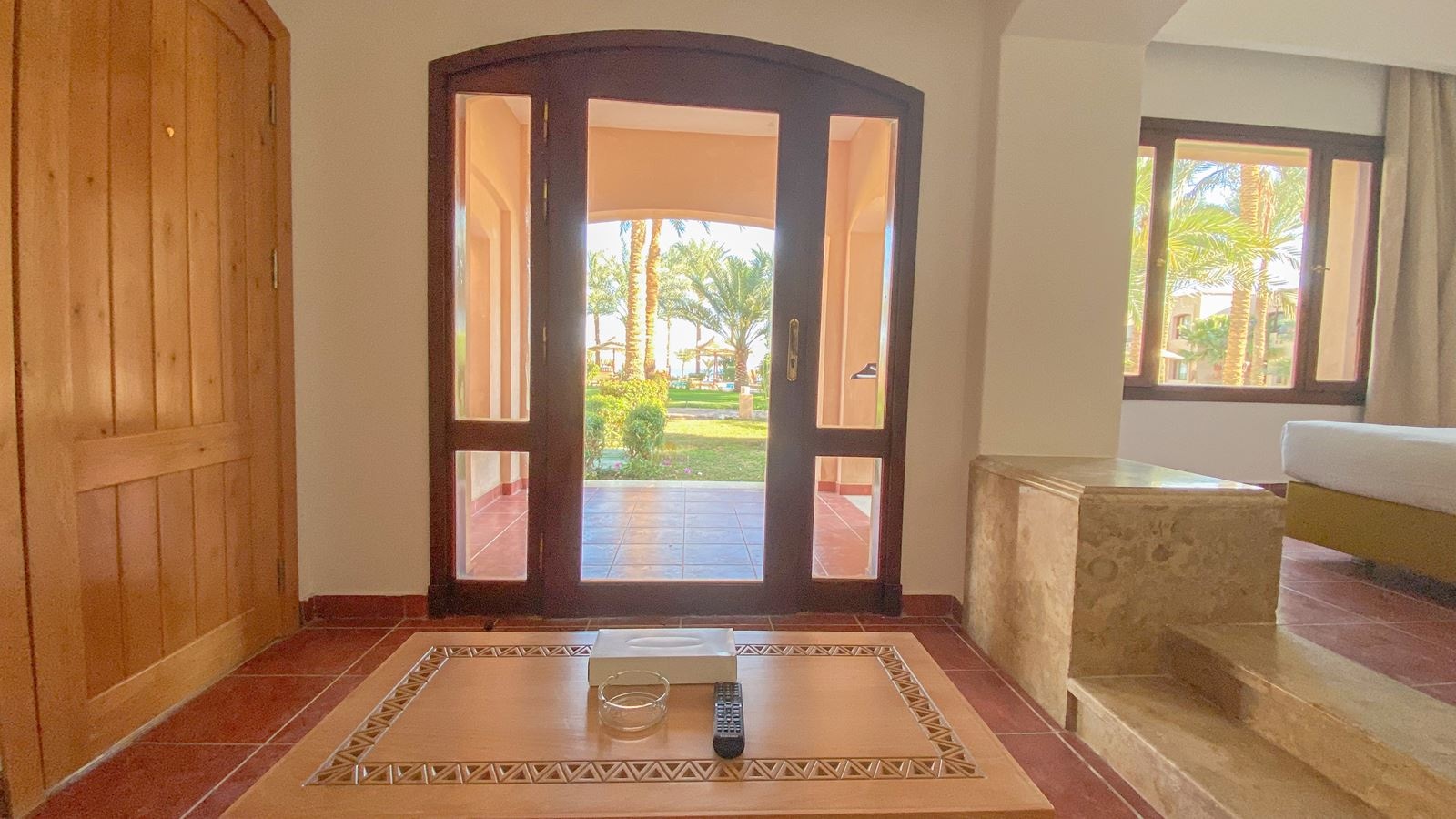 rooms-superior-room--garden-view